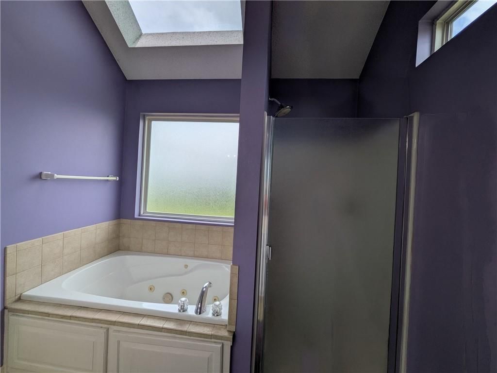 Photo 20 of 29 - 4008 NE 83rd Street