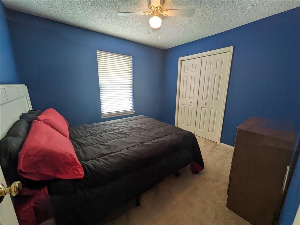 Photo 22 of 29 - 4008 NE 83rd Street