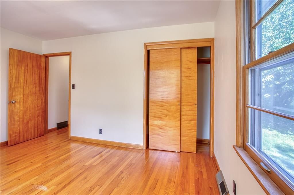 112 S Northern Boulevard — photo 9