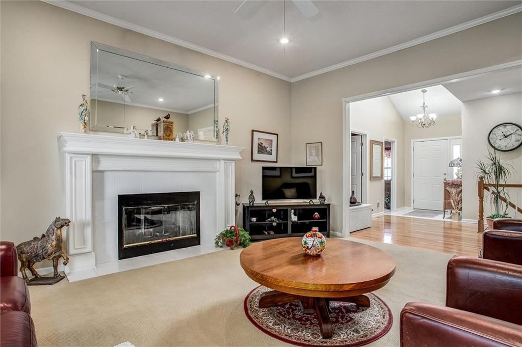 4317 Coachman Drive — photo 6