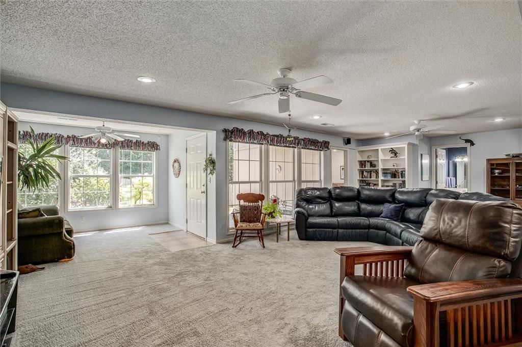 4317 Coachman Drive — photo 18