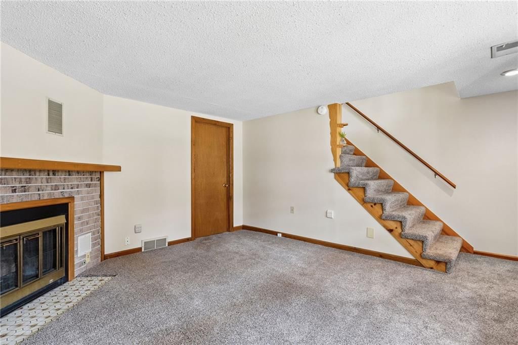 Photo 7 of 35 - 5032 NE 57th Terrace