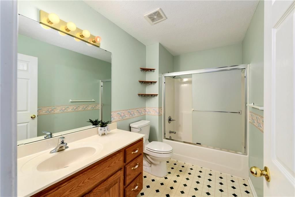 4204 Broadway Terrace — photo 12