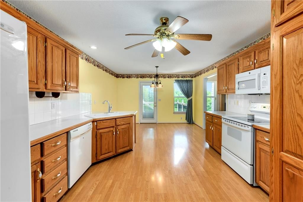 4204 Broadway Terrace — photo 22