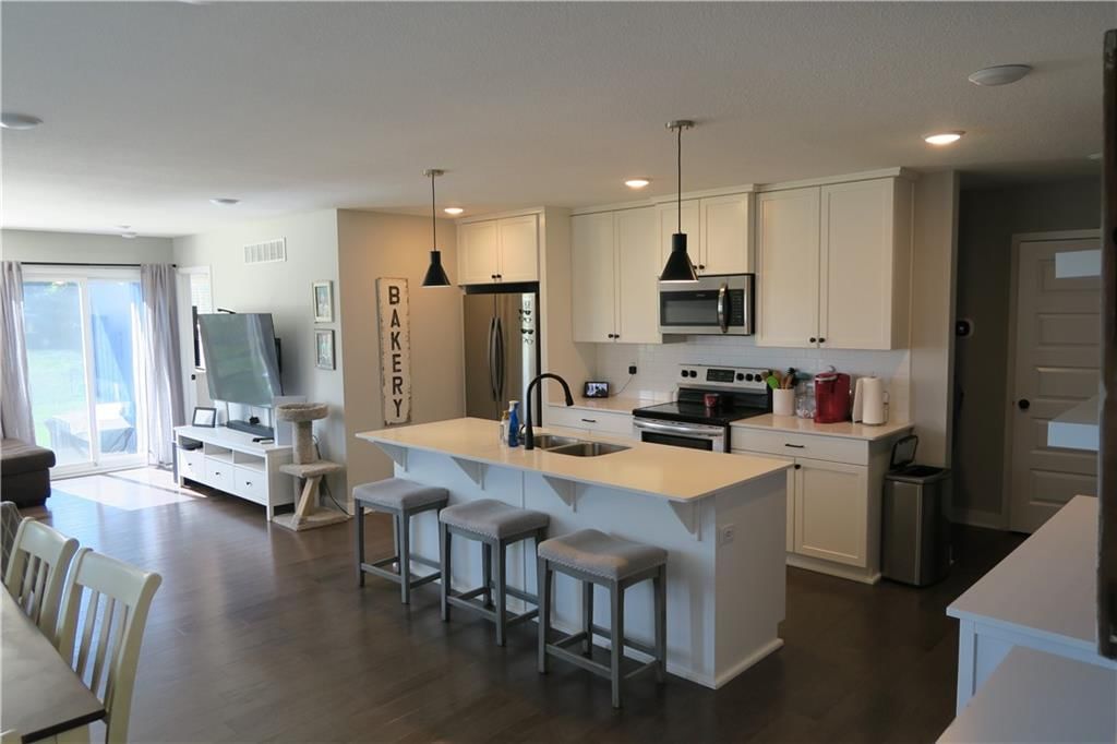 Photo 7 of 16 - 8819 SW 8th Street