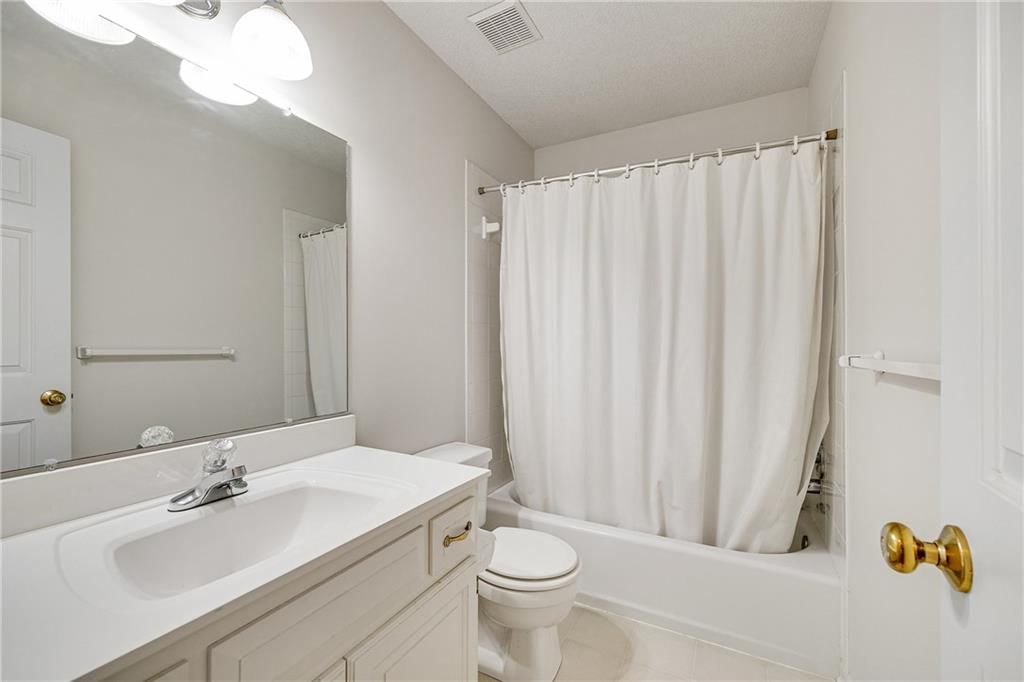 Photo 21 of 26 - 1541 NE Tawny Drive