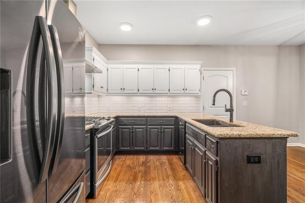 Photo 14 of 57 - 7865 W 157TH Terrace