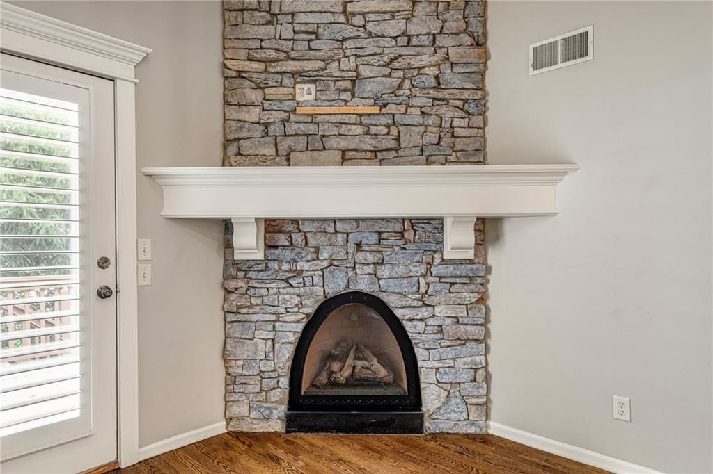 Photo 17 of 57 - 7865 W 157TH Terrace