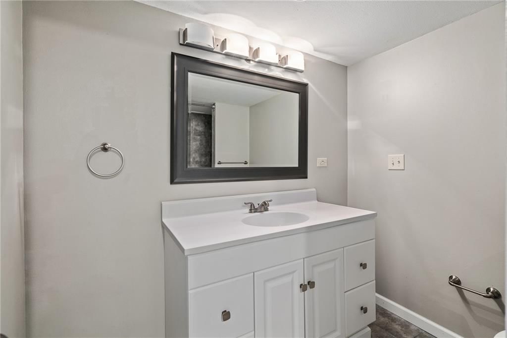 Photo 42 of 57 - 7865 W 157TH Terrace