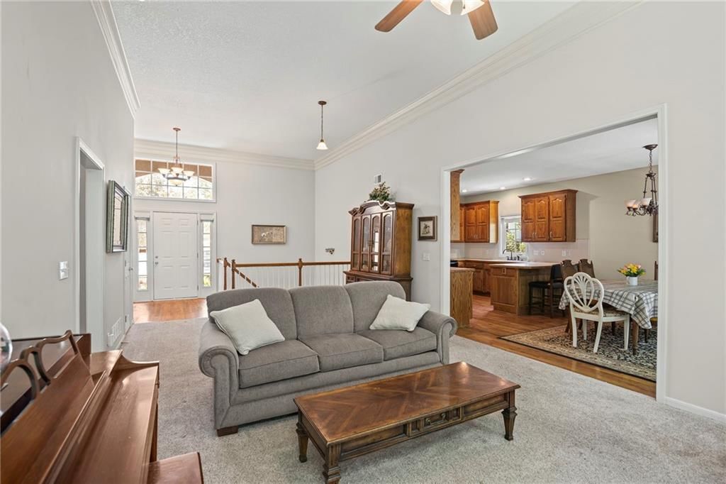 Photo 8 of 43 - 6202 NW 79th Street