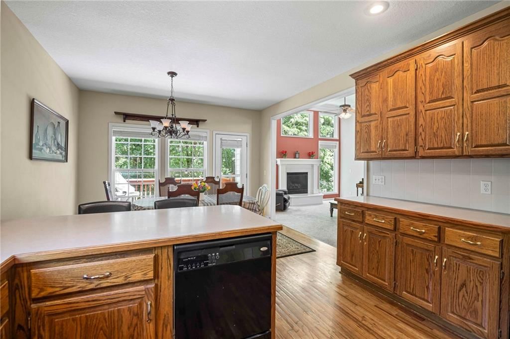 Photo 14 of 43 - 6202 NW 79th Street