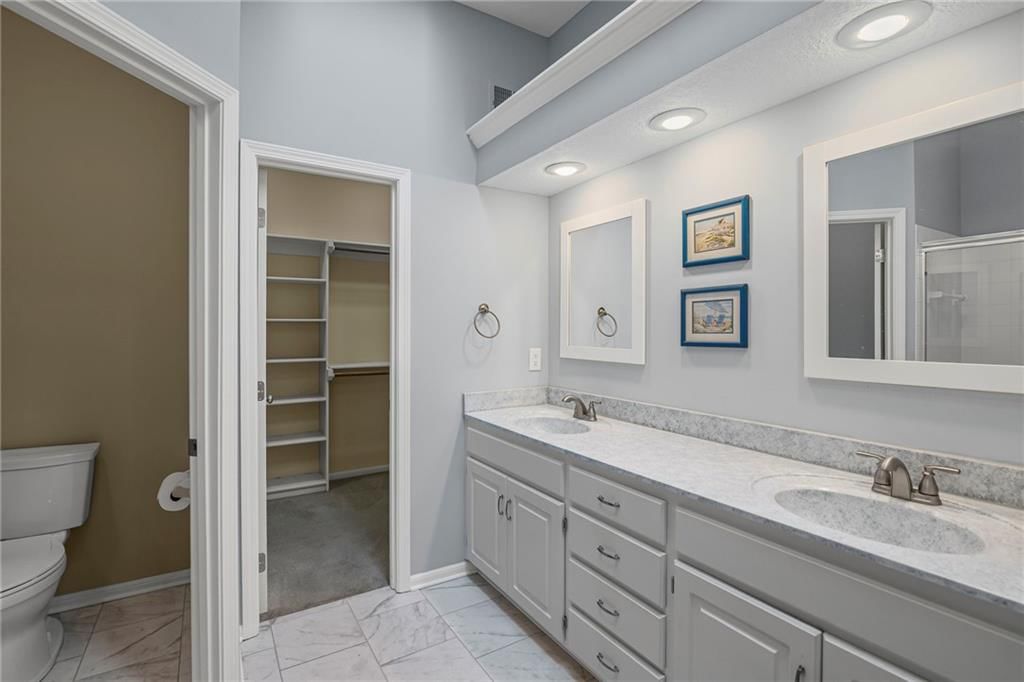 Photo 20 of 43 - 6202 NW 79th Street