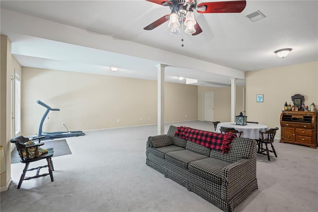 Photo 24 of 43 - 6202 NW 79th Street