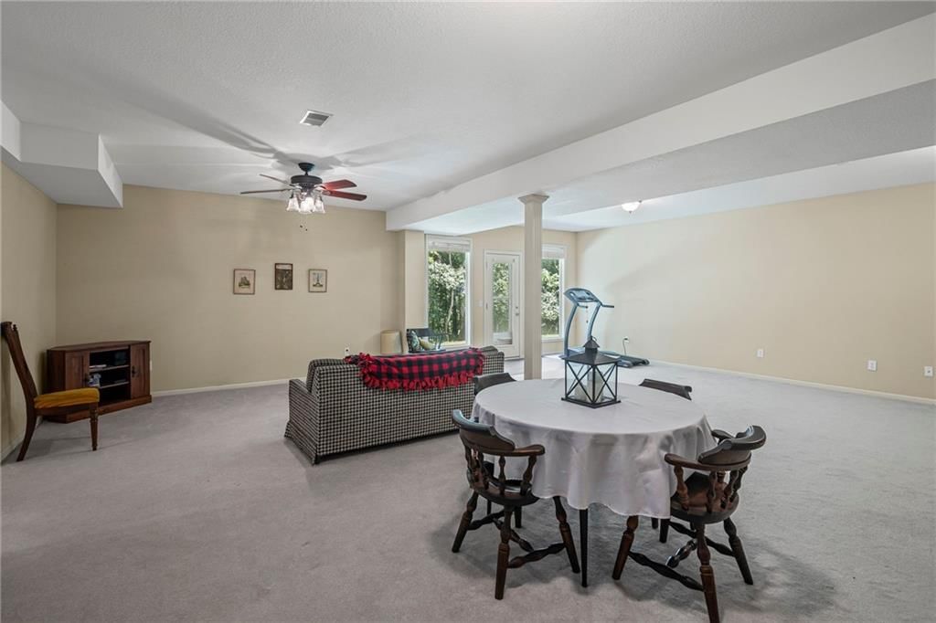 Photo 25 of 43 - 6202 NW 79th Street
