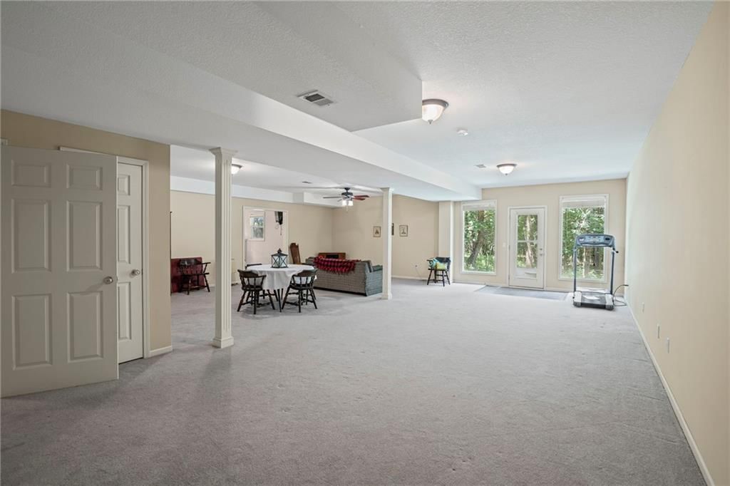 Photo 26 of 43 - 6202 NW 79th Street