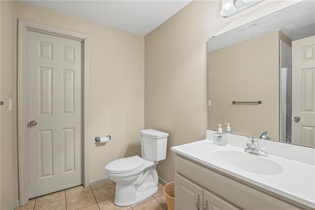 Photo 30 of 43 - 6202 NW 79th Street