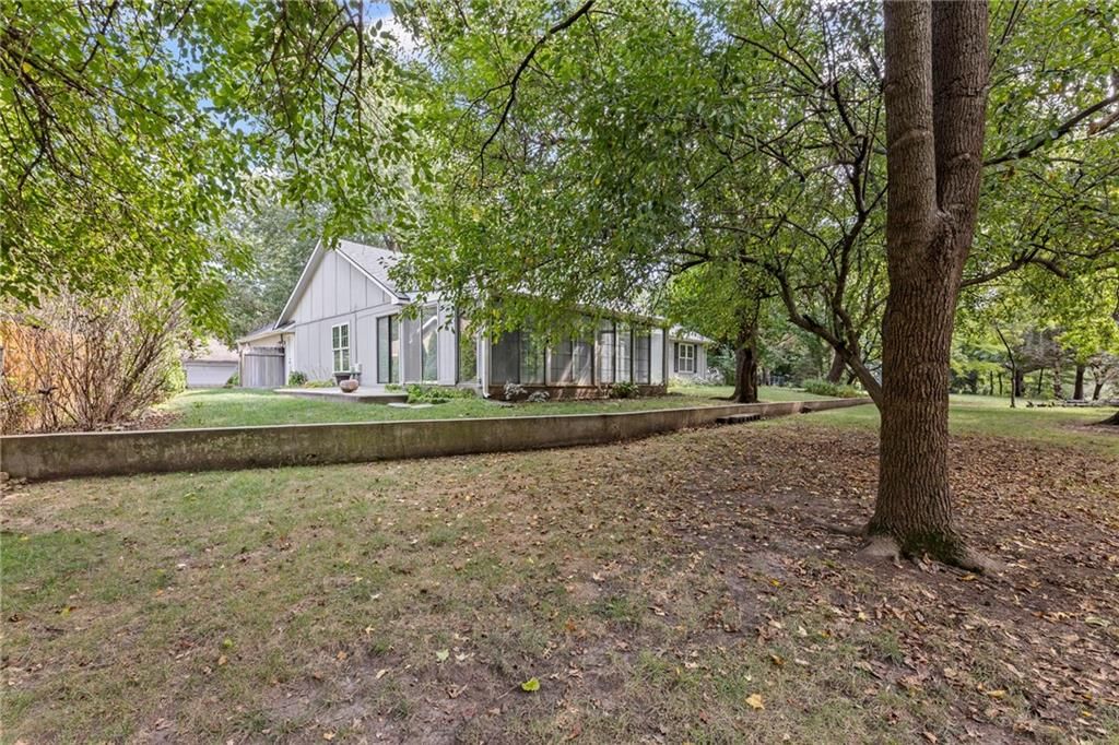 Photo 38 of 41 - 14124 S Summertree Lane