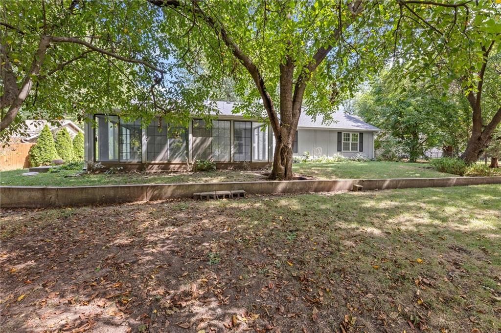Photo 39 of 41 - 14124 S Summertree Lane