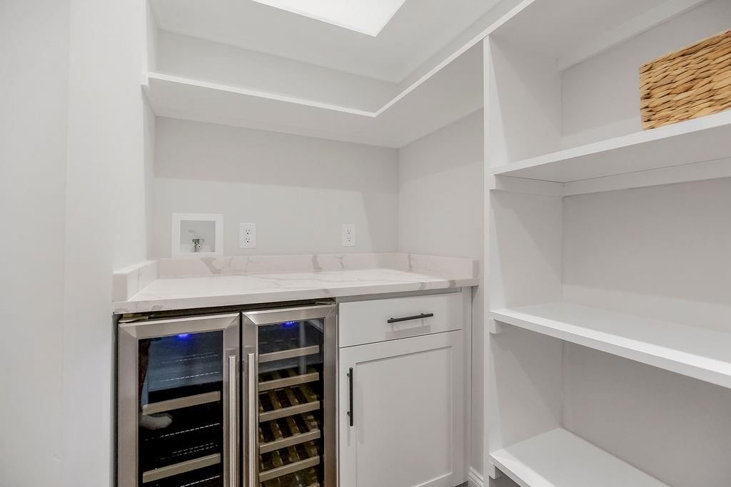 Photo 11 of 40 - 2201 W 74th Street