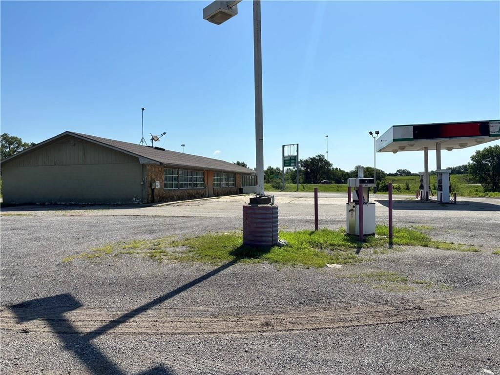 460 John Brown Road — photo 3