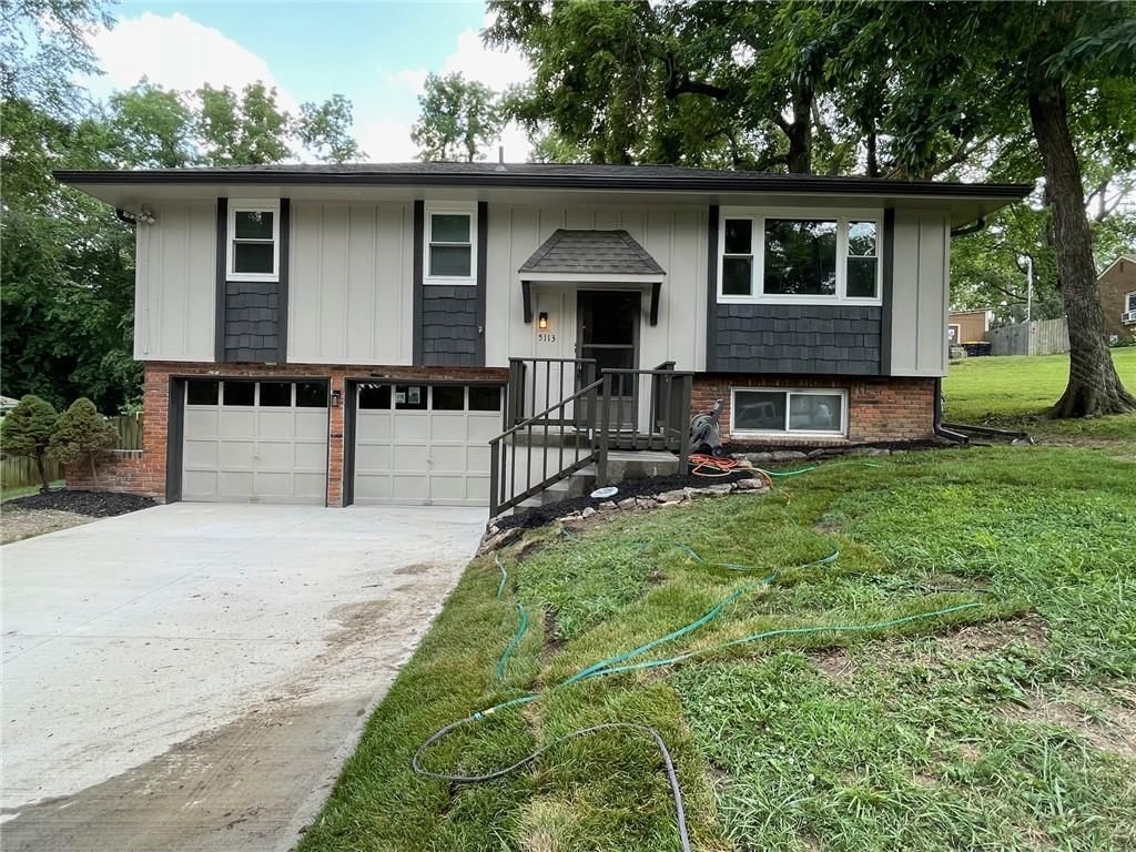 Photo 1 of 18 - 5113 NE 49 Street