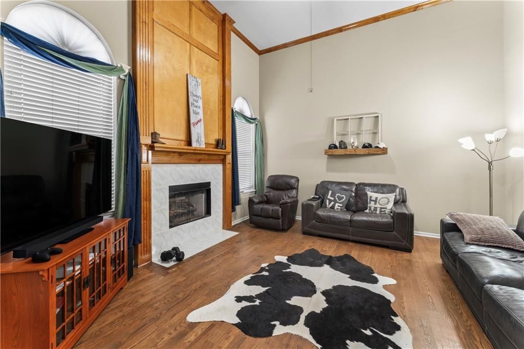 Photo 8 of 41 - 21732 W 122nd Street