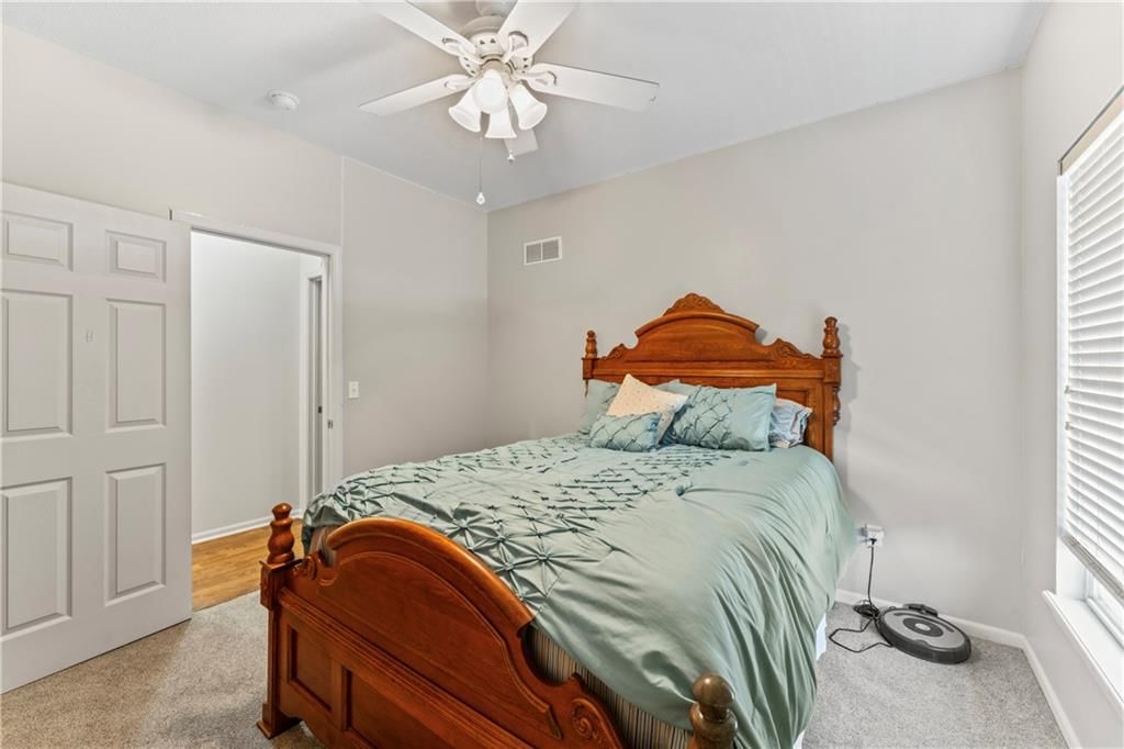 Photo 23 of 41 - 21732 W 122nd Street