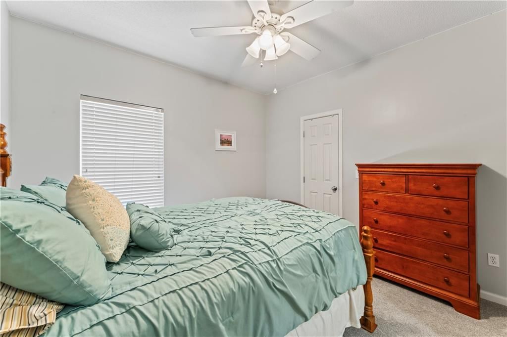 Photo 24 of 41 - 21732 W 122nd Street