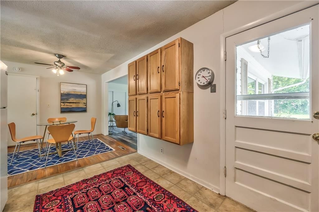 Photo 12 of 38 - 4306 W 78th Terrace