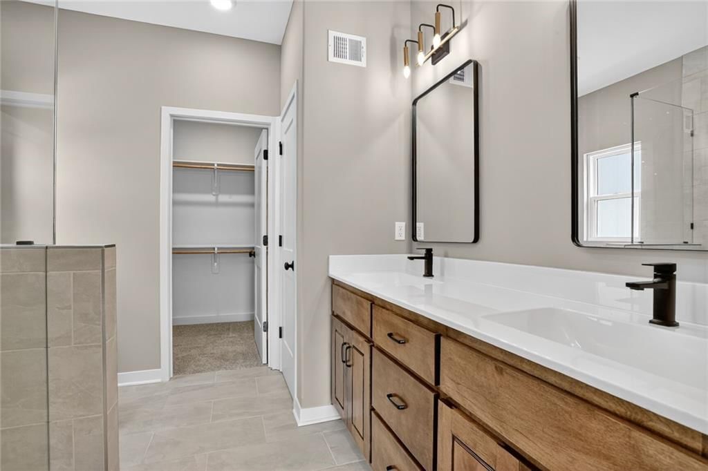 16243 Giorgia Street — photo 13