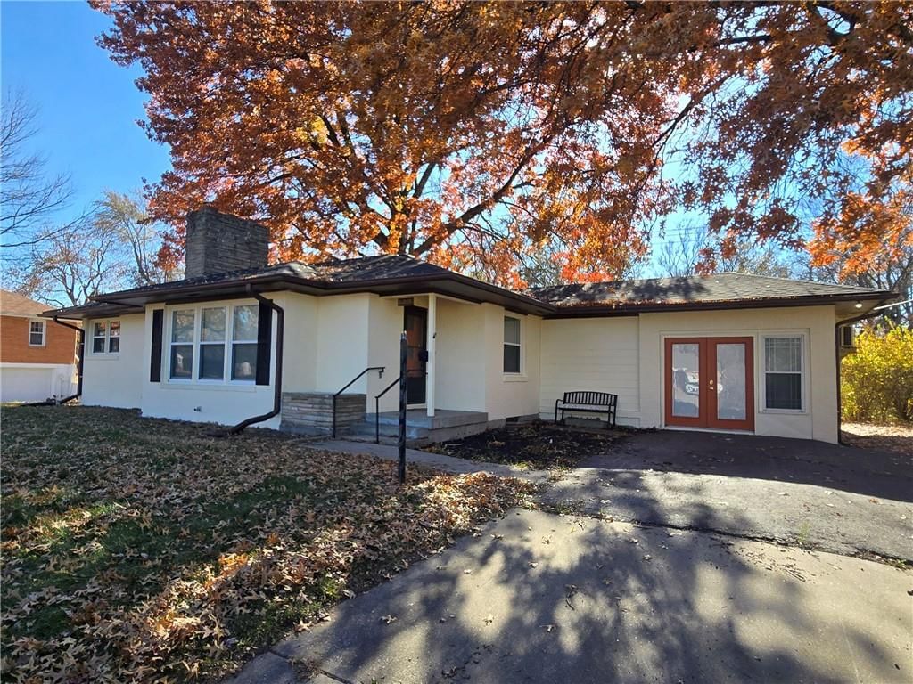 16805 Sunset Drive — photo 2