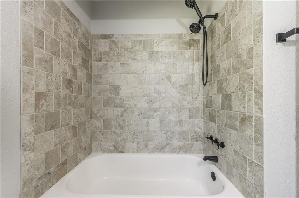 16805 Sunset Drive — photo 20