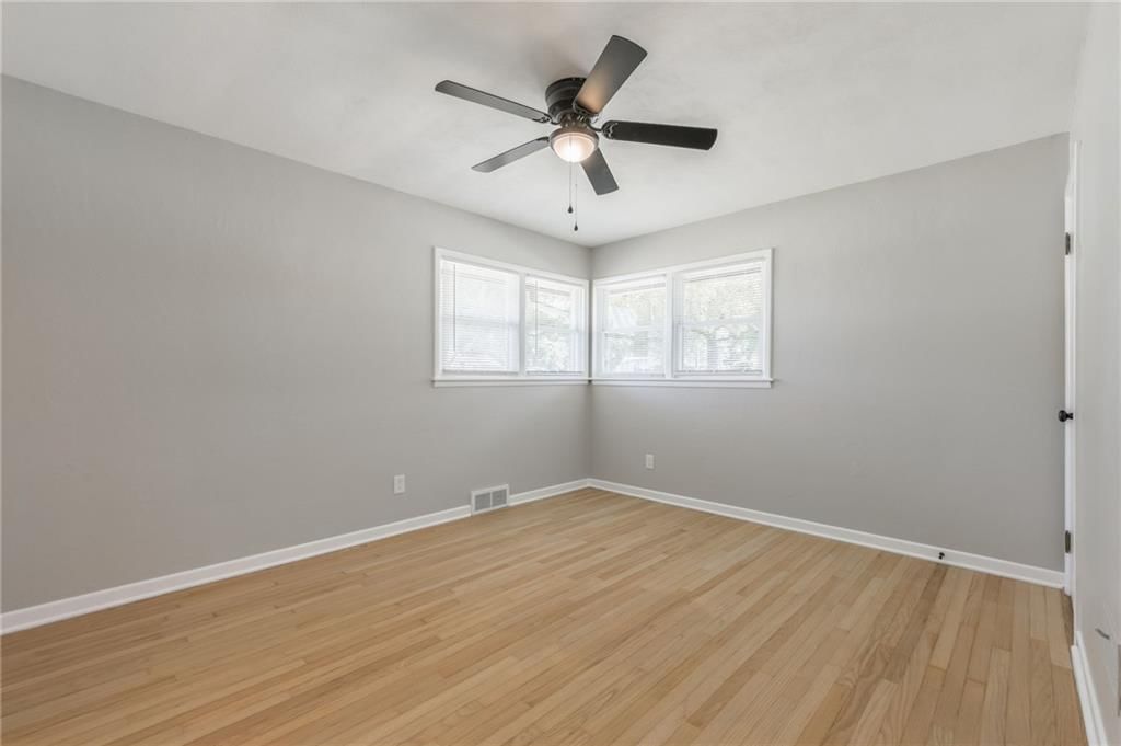 16805 Sunset Drive — photo 26