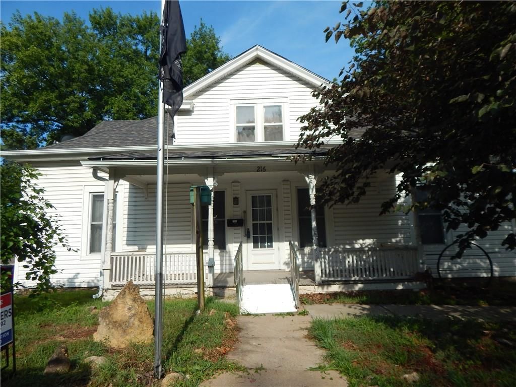 Photo 1 of 53 - 216 S MISSOURI Street