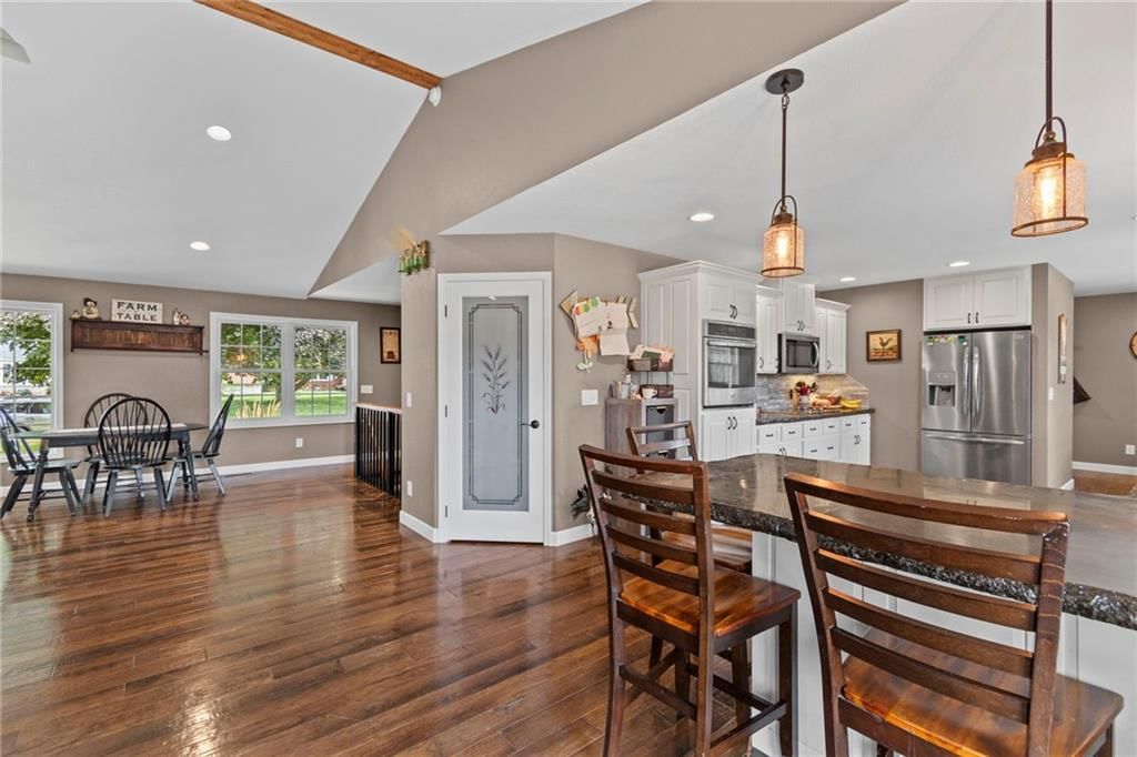 Photo 12 of 44 - 607 W 13th Street