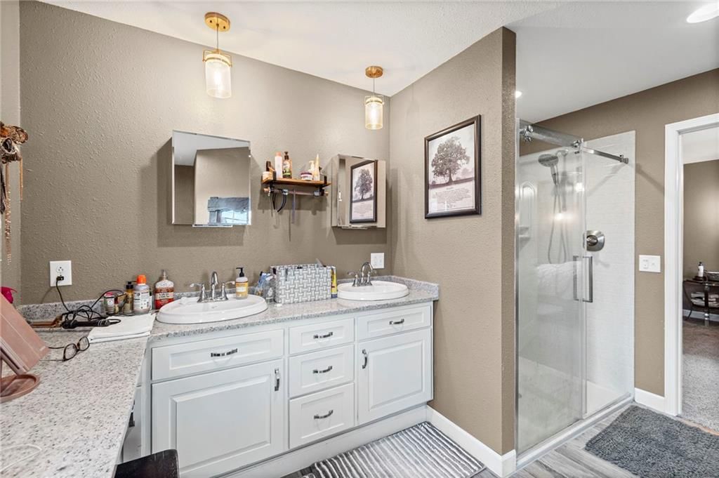 Photo 18 of 44 - 607 W 13th Street