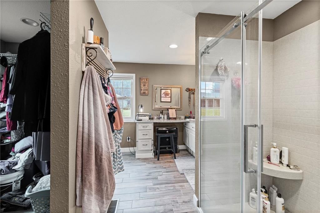 Photo 19 of 44 - 607 W 13th Street