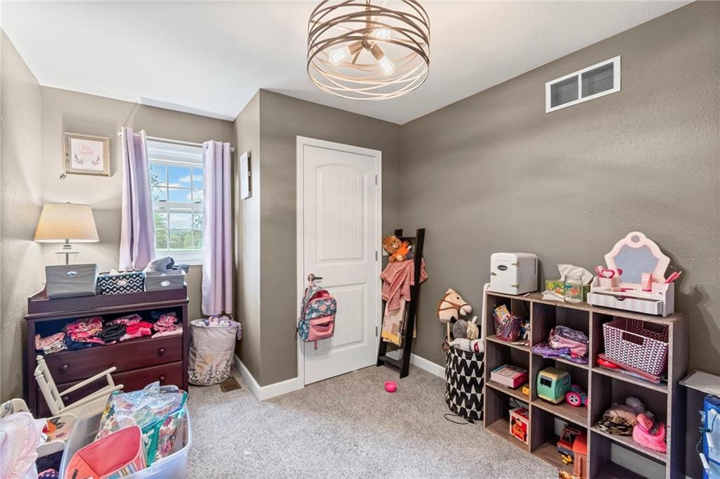Photo 23 of 44 - 607 W 13th Street