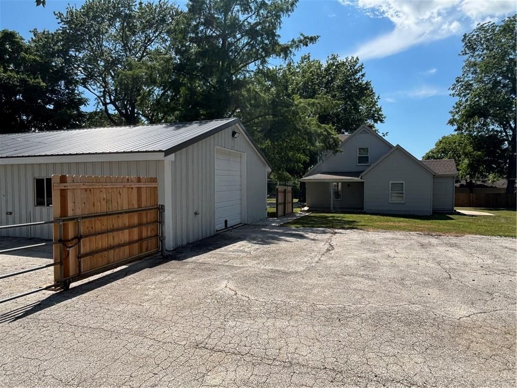 4202 Dr Greaves Road — photo 40