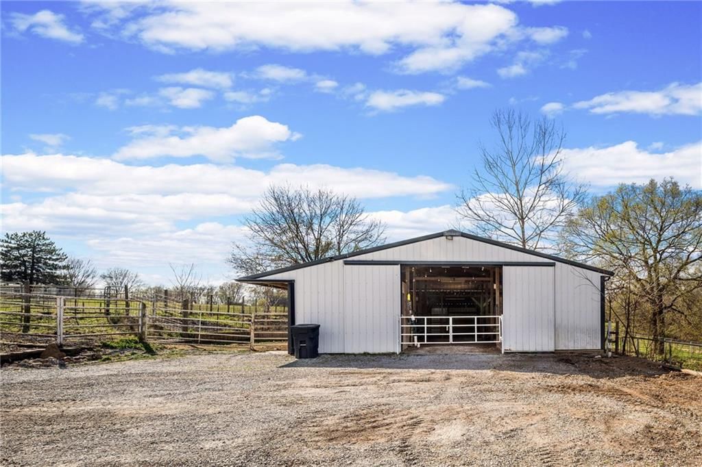 Photo 12 of 47 - 17259 174th Street