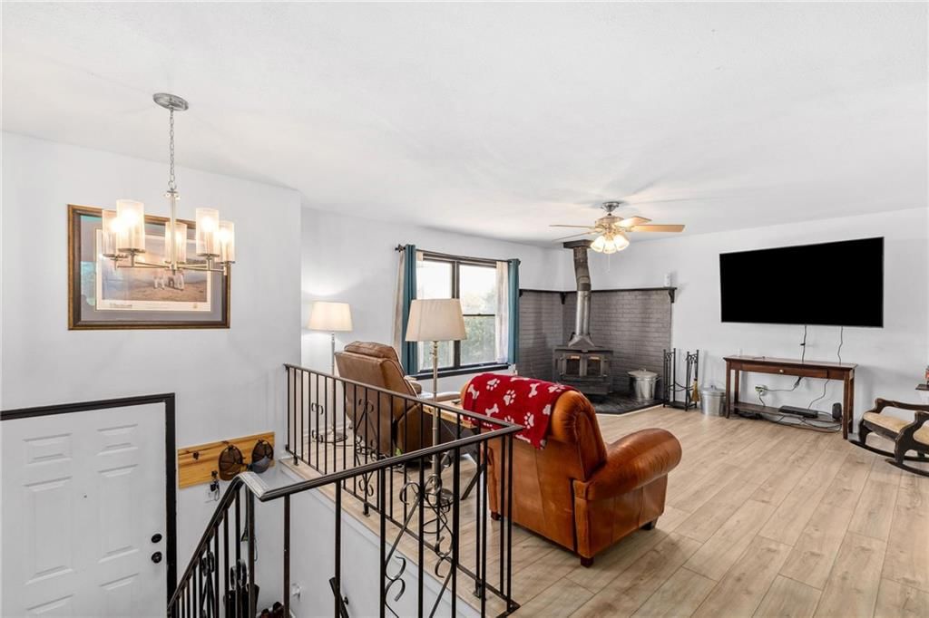 Photo 20 of 47 - 17259 174th Street