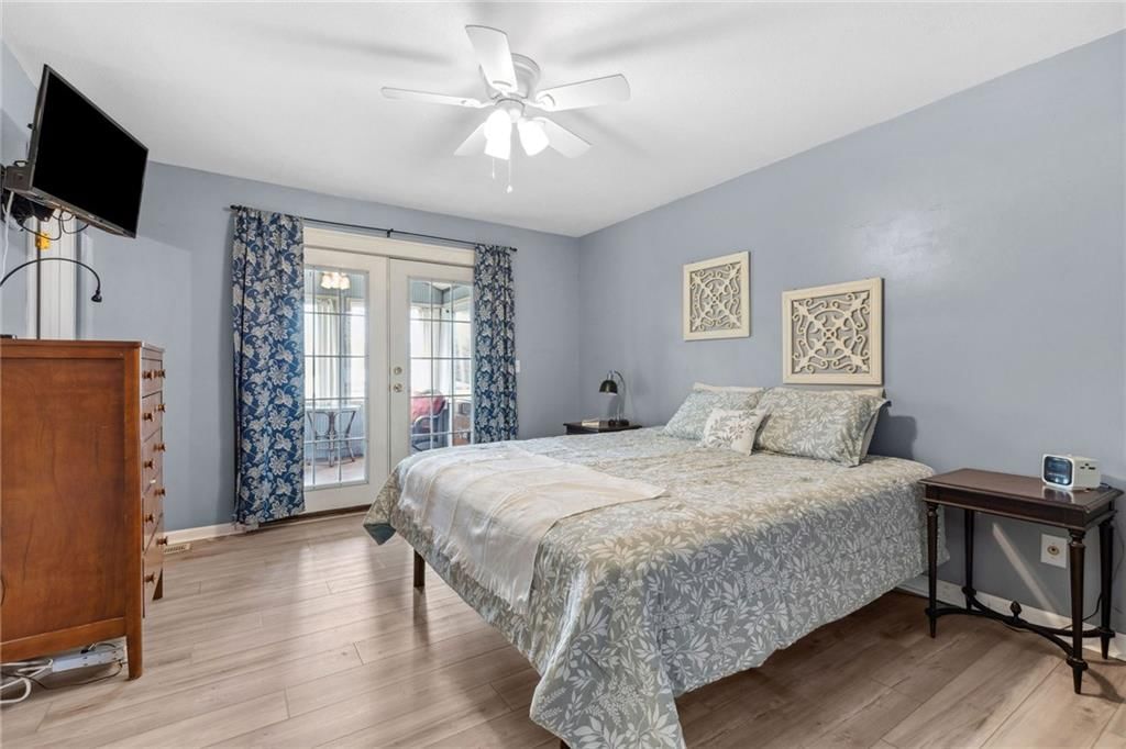 Photo 24 of 47 - 17259 174th Street