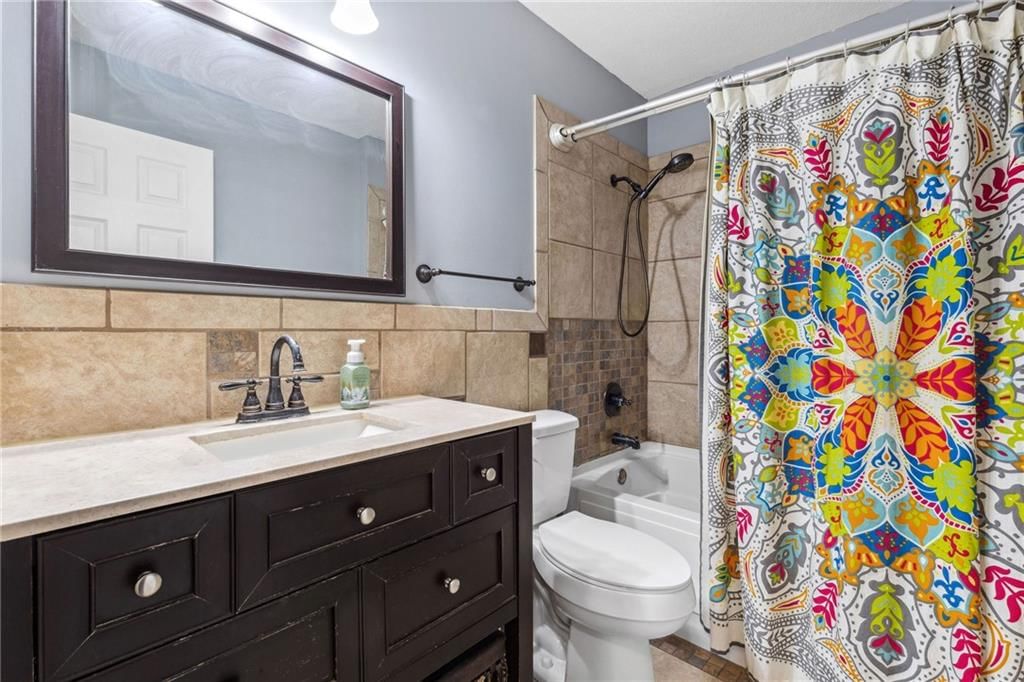 Photo 28 of 47 - 17259 174th Street