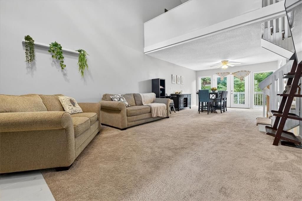 7407 W 56th Terrace — photo 3