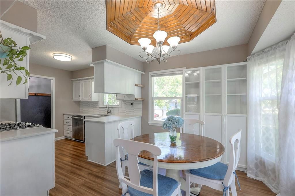 Photo 12 of 40 - 1921 SW 4th Street