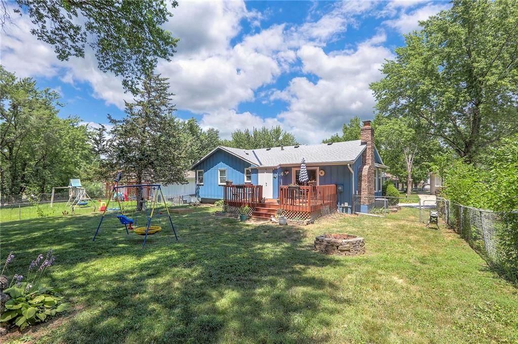 Photo 36 of 40 - 1921 SW 4th Street