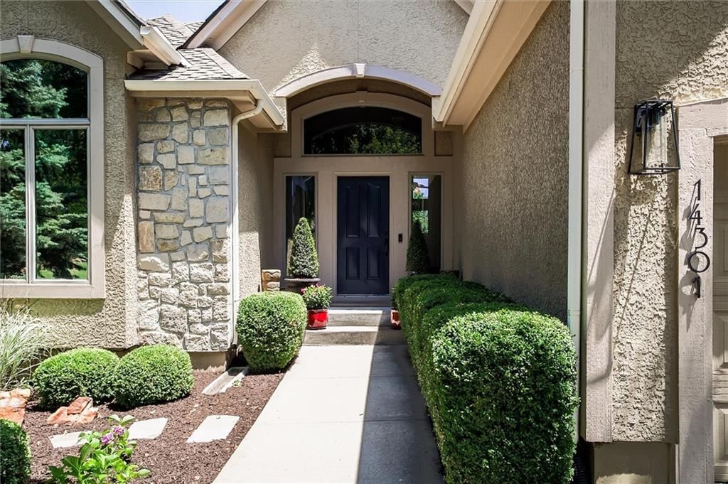 14301 Manor Court — photo 2