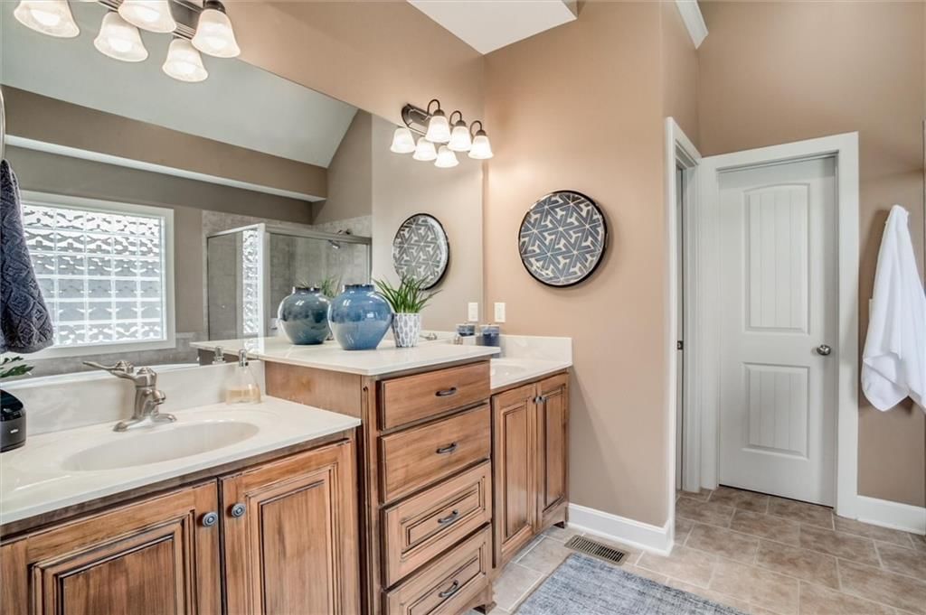 14301 Manor Court — photo 13
