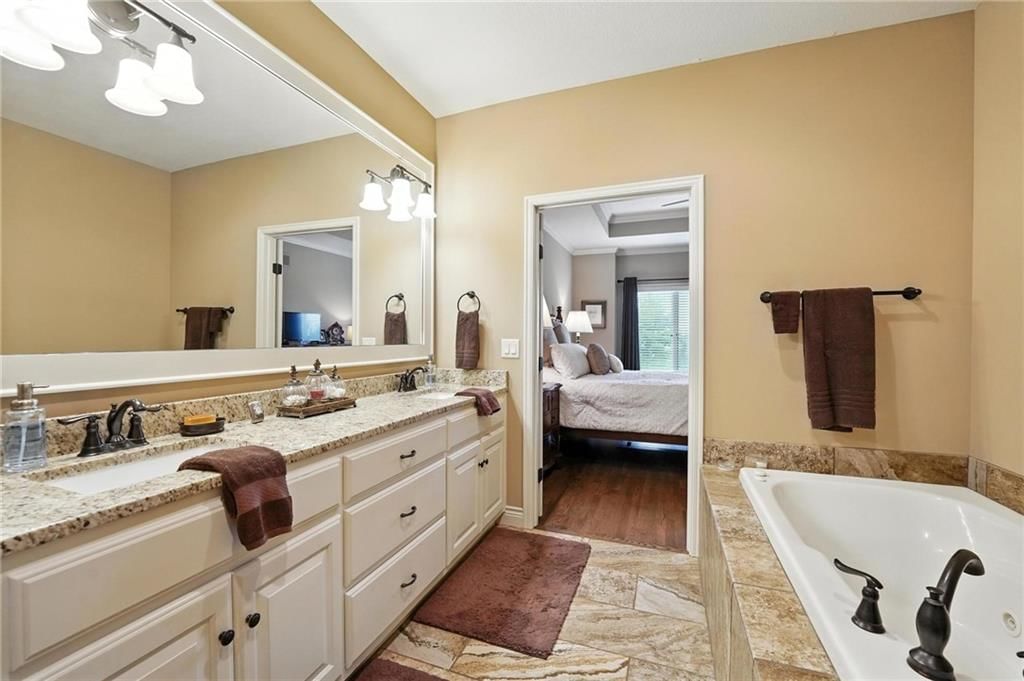 11528 S Waterford Drive — photo 23