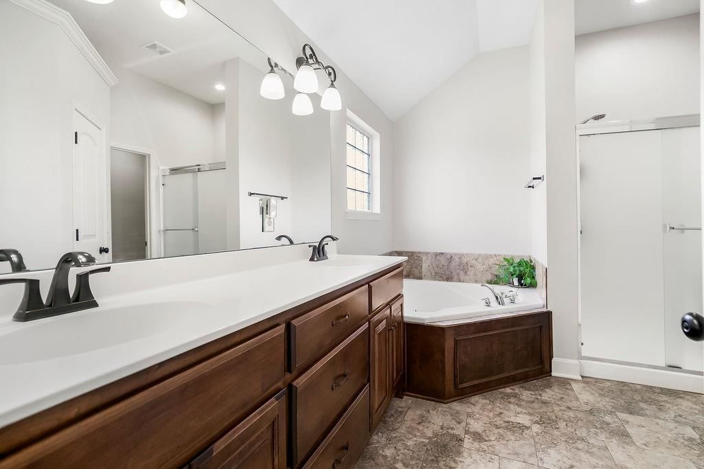 18406 Rock Ridge North N/A — photo 12